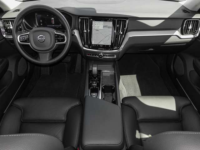 Volvo  B4 AWD Plus LED 4xShz