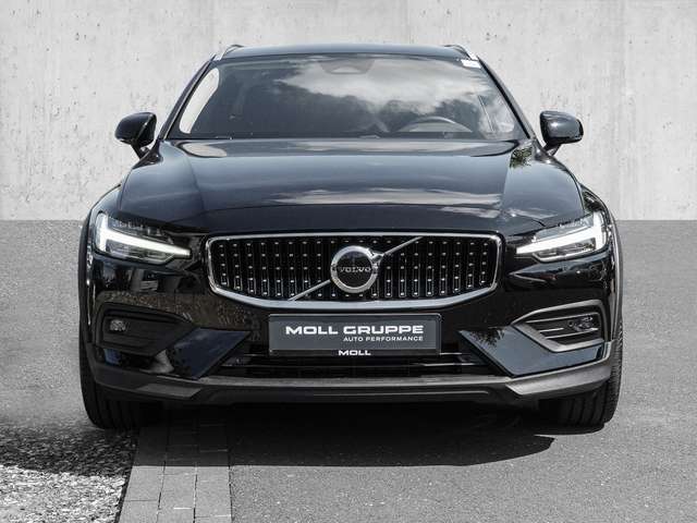 Volvo  B4 AWD Plus LED 4xShz