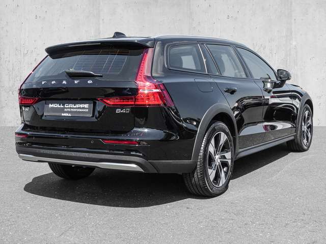 Volvo  B4 AWD Plus LED 4xShz
