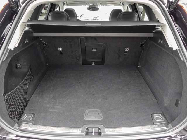 Volvo  T8 AWD Ultra Dark MATRIX ACC AUT EL. HECK LM