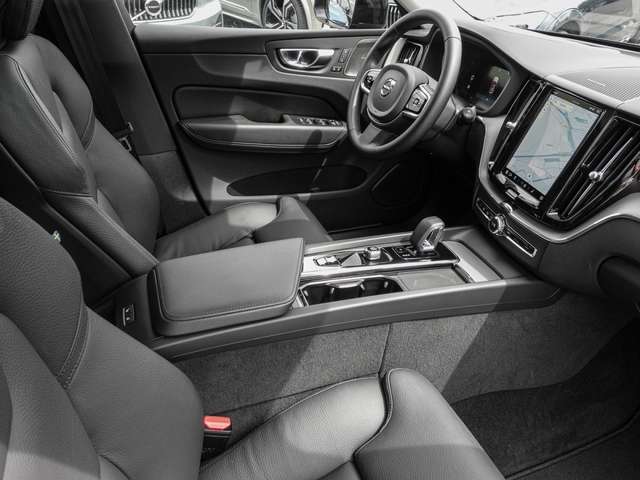 Volvo  T8 AWD Ultra Dark MATRIX ACC AUT EL. HECK LM