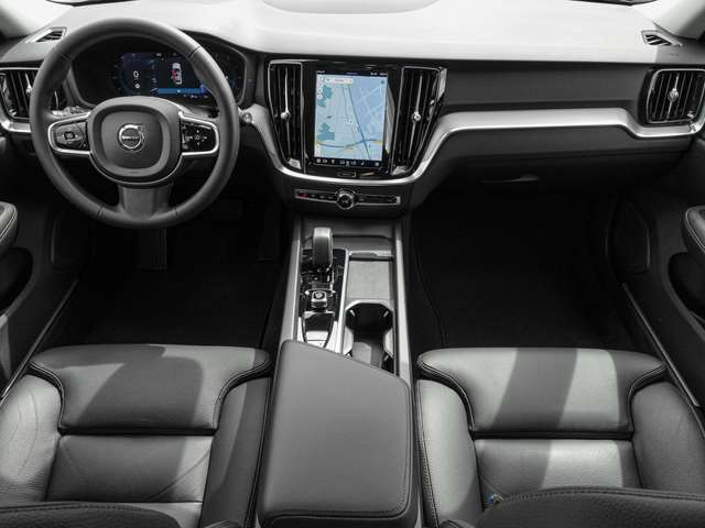 Volvo  B4 AWD Plus LED 360Grad