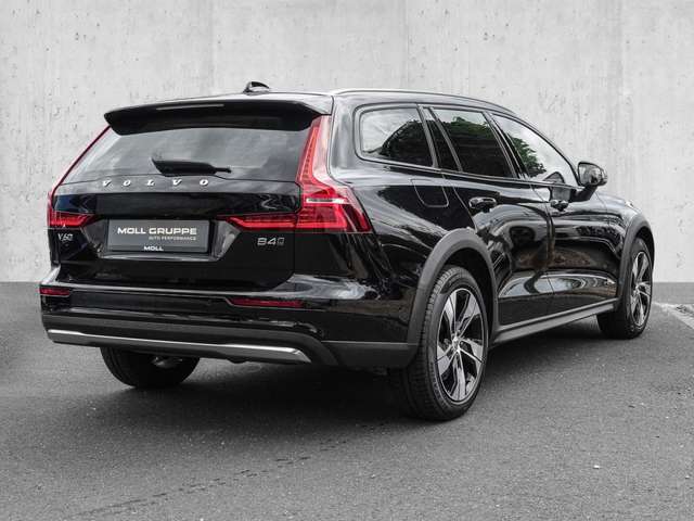Volvo  B4 AWD Plus LED 360Grad