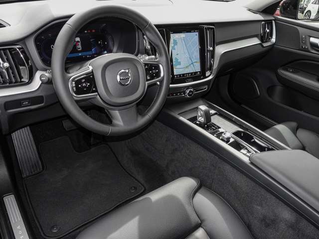 Volvo  B4 AWD Plus LED 360Grad