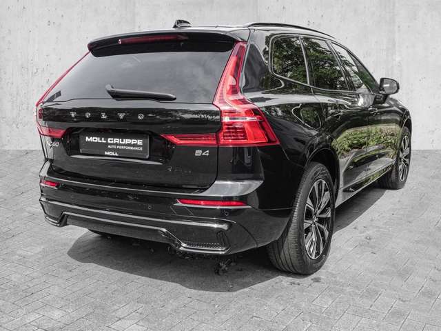 Volvo  B4 2WD Plus Dark EL. HECK Pano LED