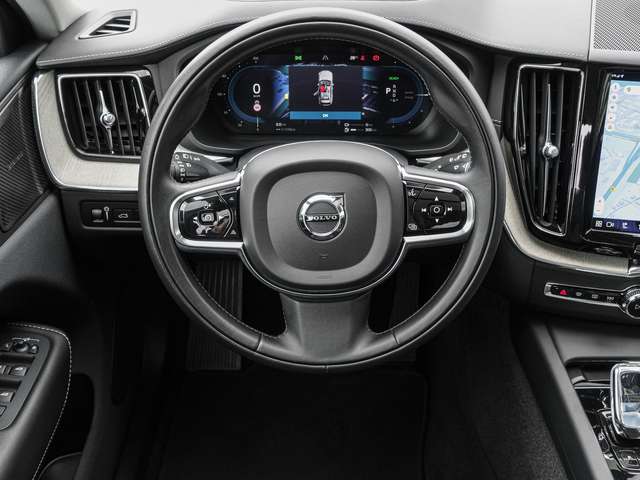 Volvo  T6 AWD Inscription Plug-In AHK Pano Sthz.