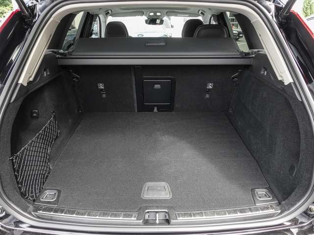 Volvo  T6 AWD Inscription Expr. Plug-In Sthz. LED ACC