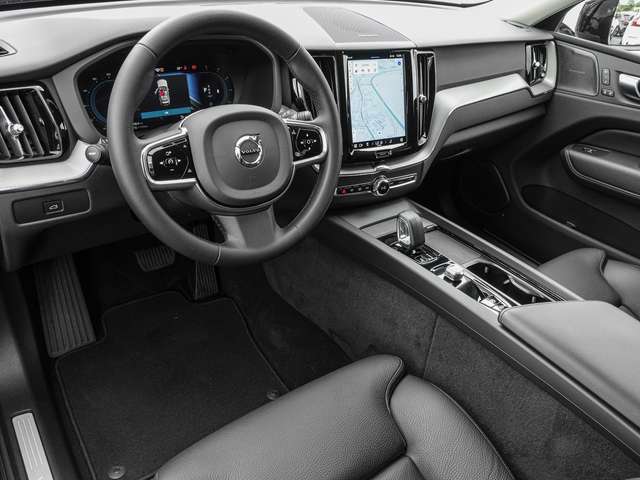 Volvo  B4 AWD Plus Dark MATRIX ACC AUT EL. HECK KAM