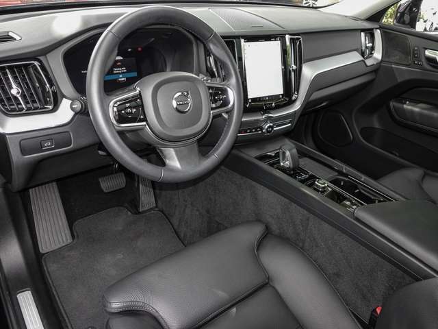 Volvo  B4 2WD Inscription Pano 360Grad LED
