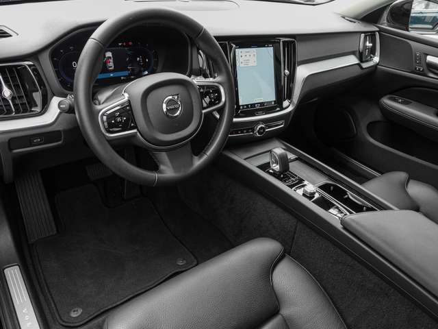 Volvo  B4 AWD Plus LED Kamera
