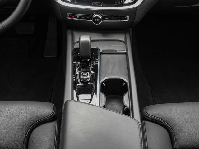 Volvo  B4 AWD Plus LED Kamera