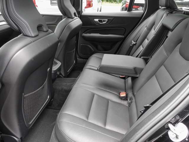 Volvo  B4 AWD Plus LED Kamera