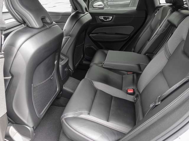 Volvo  T8 Twin Engine AWD R Design Plug-In