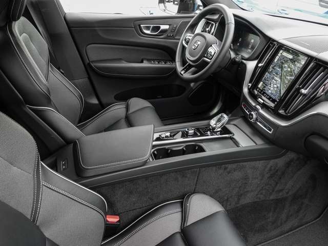 Volvo  T8 Twin Engine AWD R Design Plug-In