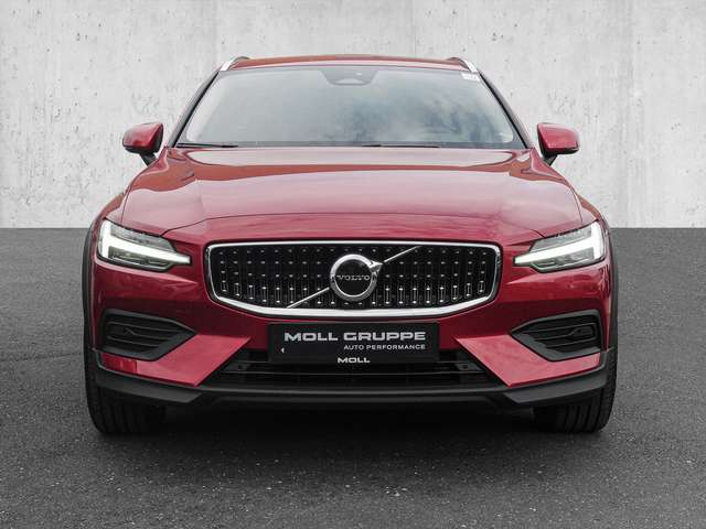Volvo  B4 AWD Plus Kamera LED