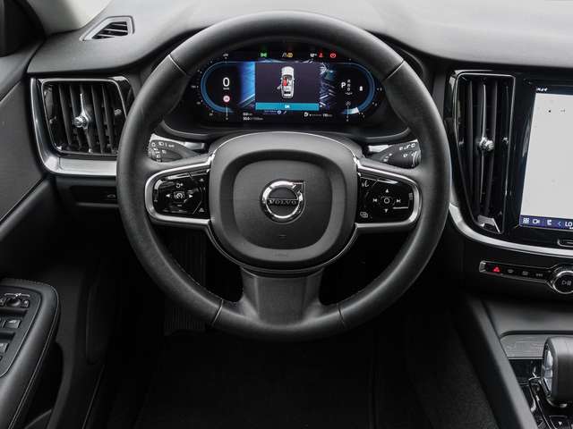 Volvo  B4 AWD Plus 4xSHZ LED Kamera