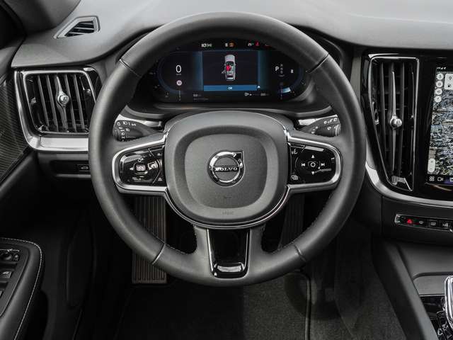 Volvo  B4 AWD Plus Sthz. Harman/Kardon LED