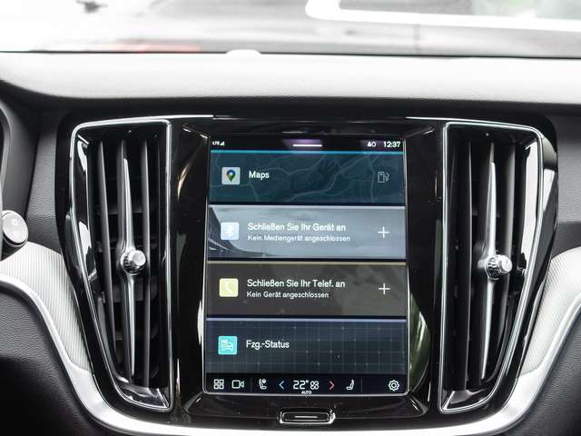 Volvo  B4 AWD Plus ACC  Pano LED