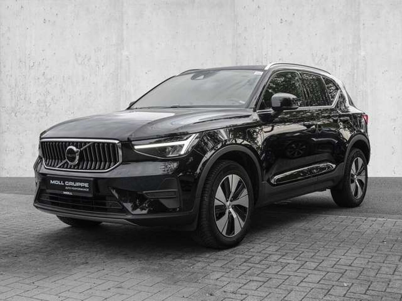 Volvo  T4 2WD Essential Plug-In LED Kamera