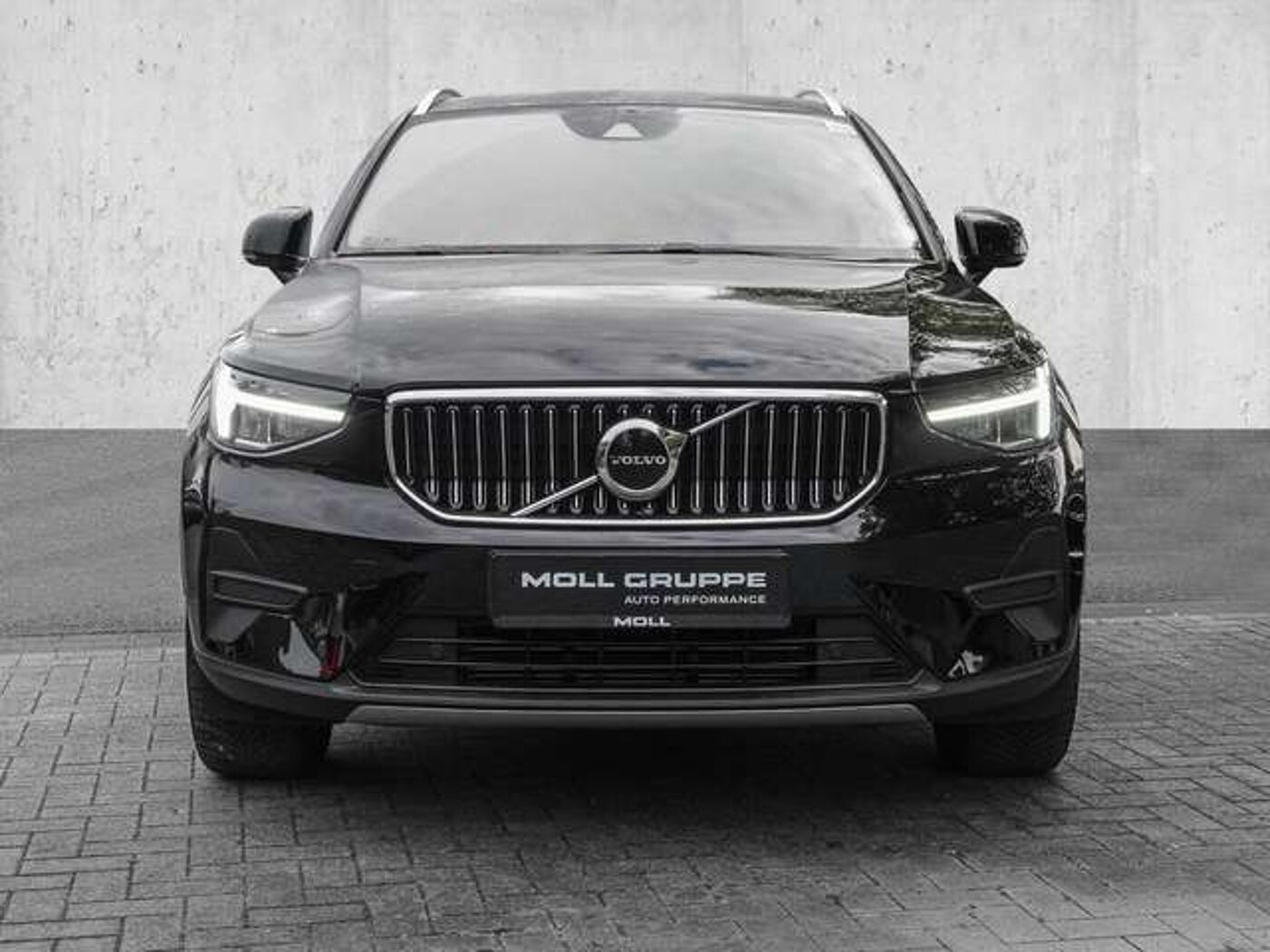 Volvo  T4 2WD Essential Plug-In LED Kamera