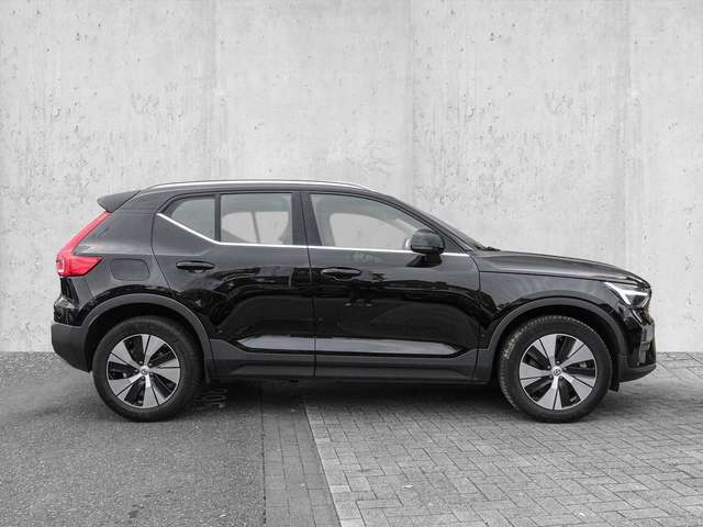 Volvo  T4 2WD Essential Plug-In LED Kamera