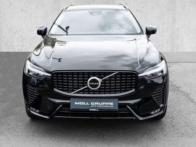 Volvo  B4 2WD Plus Dark 2WD AUT EL. HECK Sthz. LED