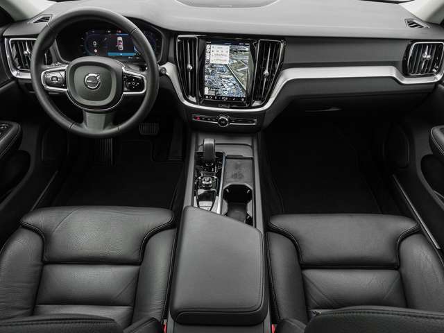 Volvo  B4 AWD Plus Pano Harman/Kardon 360Grad