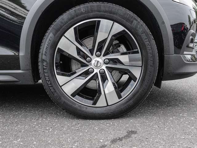 Volvo  B4 AWD Plus Pano Harman/Kardon 360Grad