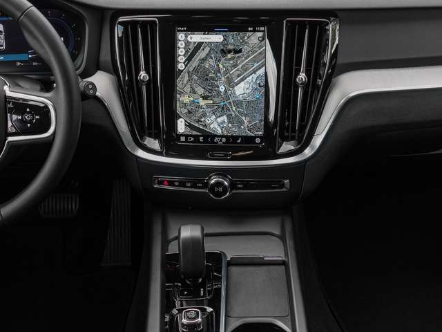 Volvo  B4 AWD Plus 4xSHZ ACC LED