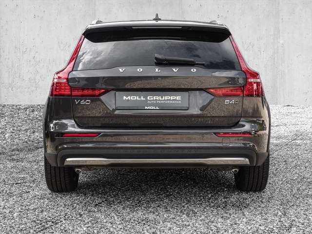 Volvo  B4 AWD Plus 4xSHZ ACC LED