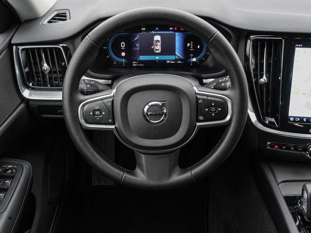 Volvo  V 60 B4 Core 4xSHZ AHK EL. HECK