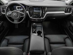 Volvo  B4 AWD Plus LED