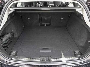 Volvo  B4 AWD Plus LED