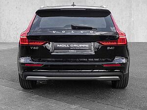 Volvo  B4 AWD Plus LED