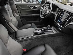 Volvo  B4 AWD Plus Sthz. LED