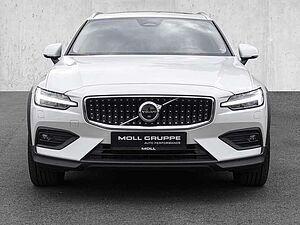 Volvo  B4 AWD Plus Pano Sthz ,360Grad