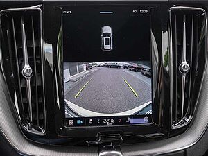 Volvo  B4 2WD Dark Plus EL. HECK AHK LED