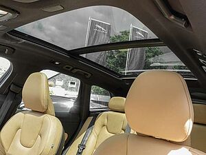 Volvo  T8 Twin Engine AWD R Design Pano Sthz. AHK