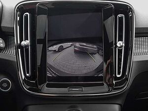 Volvo  B4 2WD Ultimate Dark AHK LED