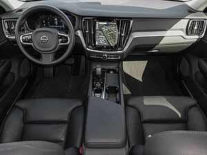 Volvo  B4 AWD Plus ACC LED