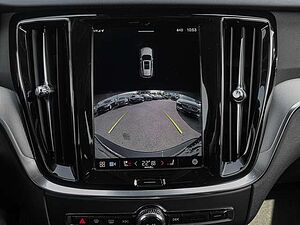 Volvo  B4 AWD Plus ACC LED