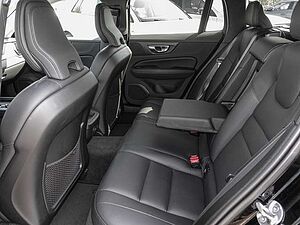 Volvo  B4 AWD Plus ACC LED