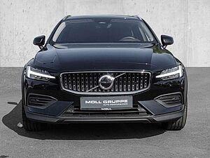 Volvo  B4 AWD Plus ACC LED