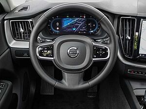 Volvo  B4 2WD Plus Dark ACC EL. HECK