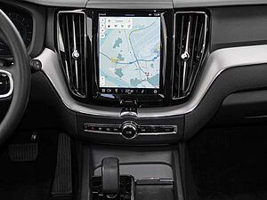 Volvo  B4 2WD Plus Dark ACC EL. HECK