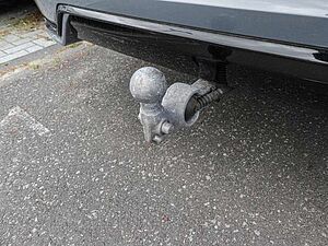 Volvo  B4 2WD Plus Dark ACC EL. HECK