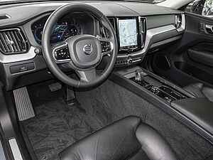 Volvo  B4 2WD Plus Dark ACC EL. HECK
