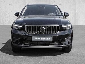 Volvo  T4 2WD Essential Plug-In LED