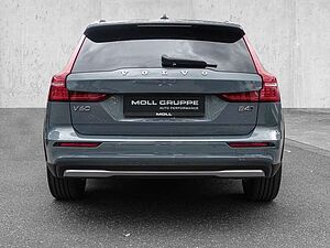 Volvo  B4 AWD Plus ACC Harman/Kardon
