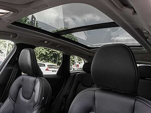 Volvo  T8 AWD Ultimate Bright Plug-In Sthz. Head UP LED